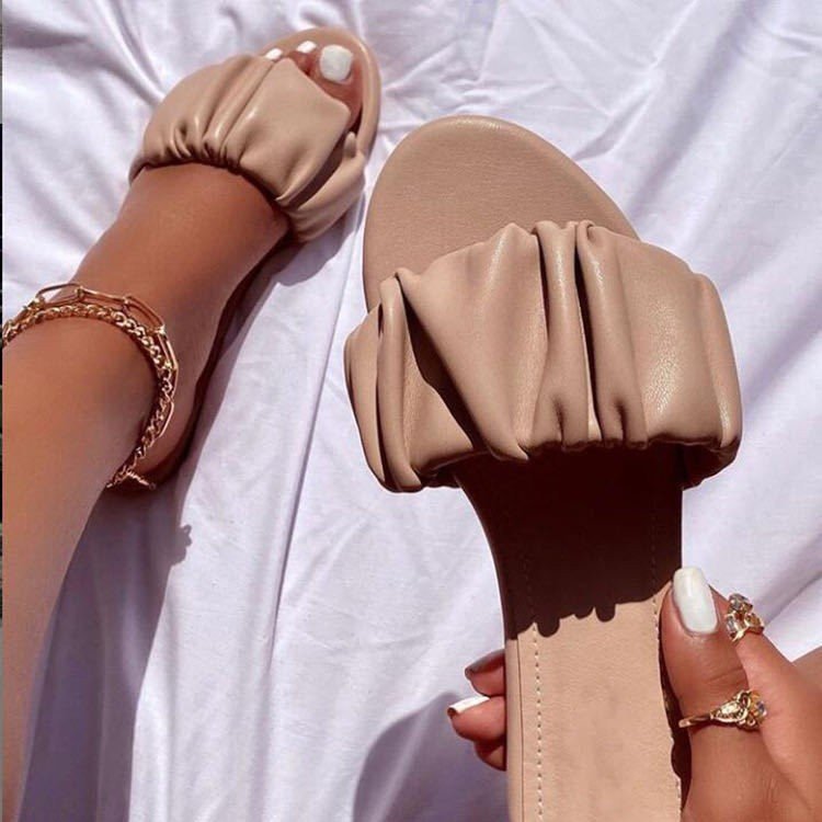 Summer Flat Slippers Pleated Design Sandals Women's Beach Shoes