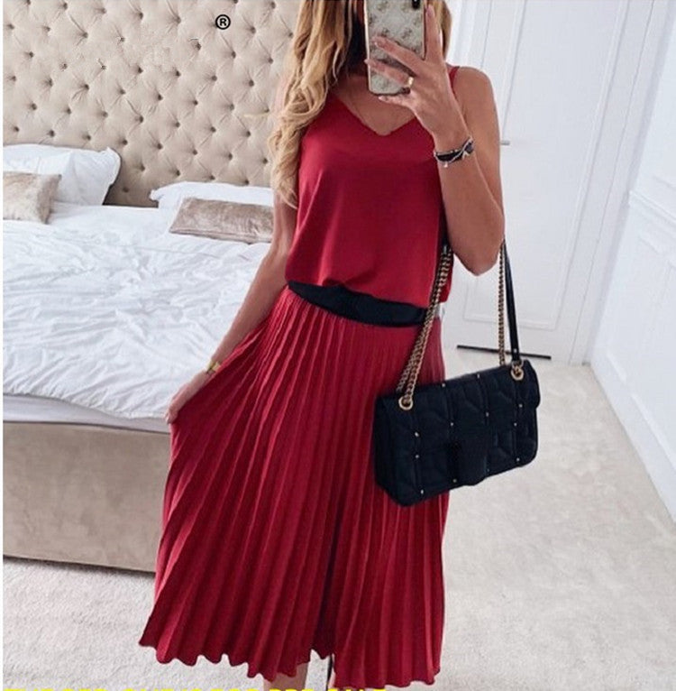 V-neck Sling Dress Light   Sexy Pleated Skirt Mid-length Beach Dress