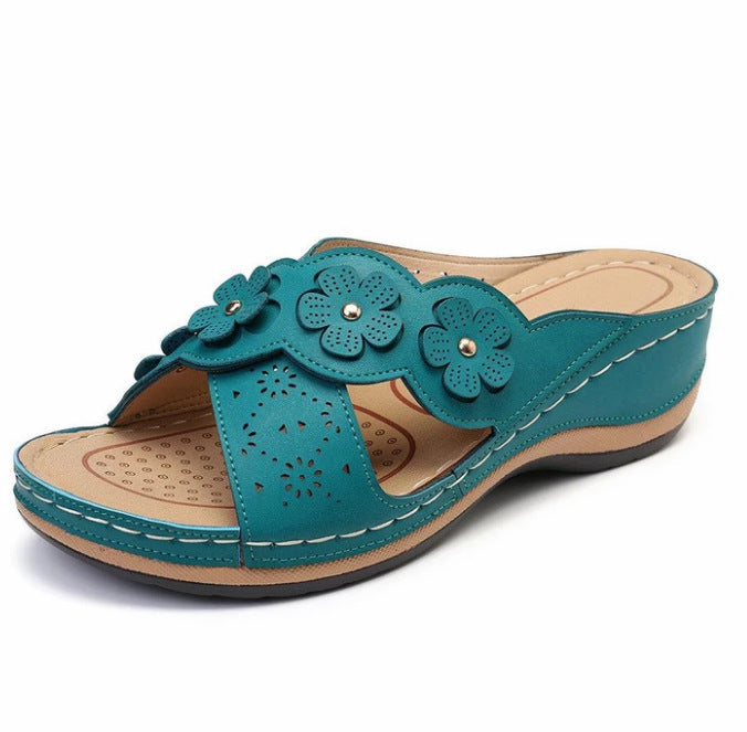 Women's casual beach sandals