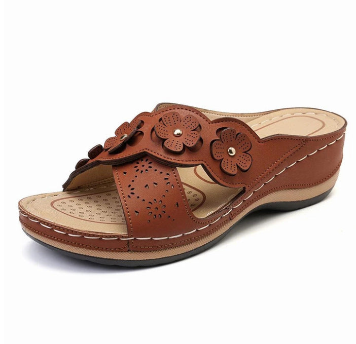 Women's casual beach sandals