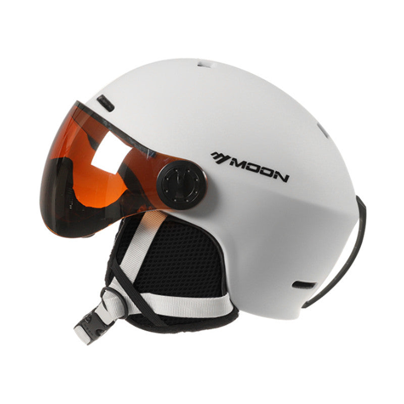 Lightweight and Durable Moon Ski Helmet for Ultimate Safety