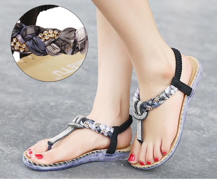 New sandals female summer rhinestone flat bottom simple sweet beach shoes pinch bohemian sandals and slippers ladies