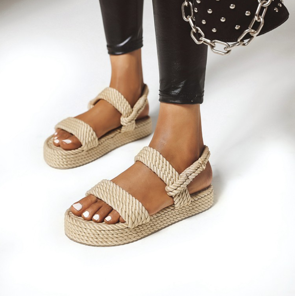 Beach flat fisherman sandals