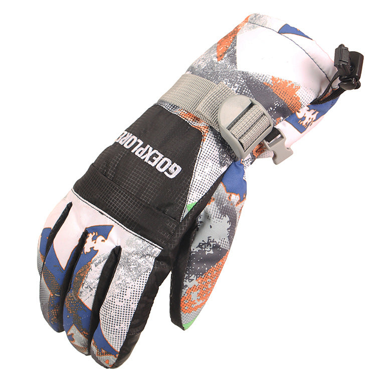 Flexible and Breathable Sports Gloves for Skiing and Snowboarding