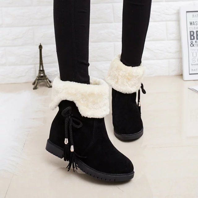 Ladies plus fleece snow boots