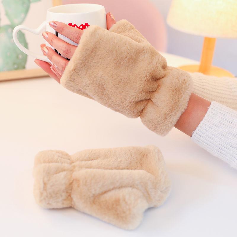 Winter Female Lovely Korean Version Writing Dew Finger Warm And Thick Velvet Gloves